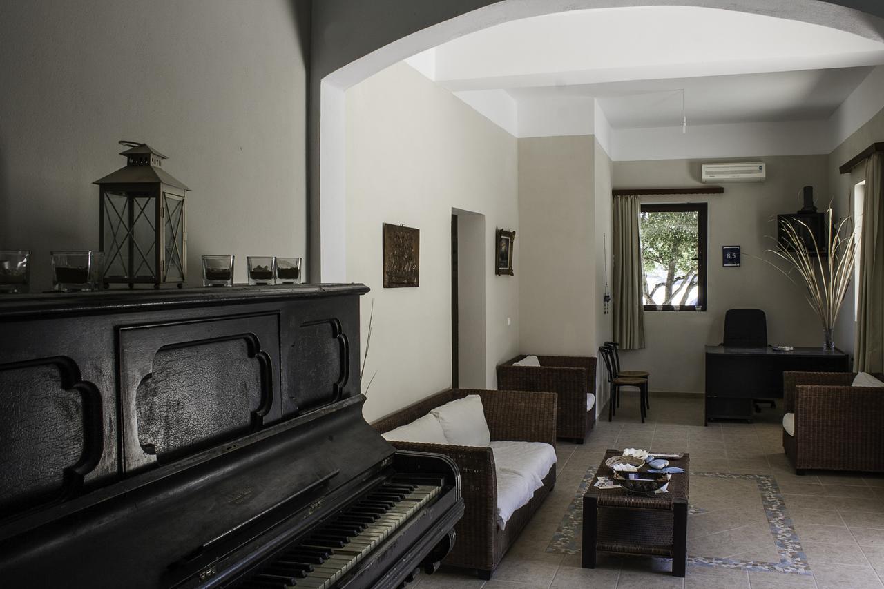 Calypso Apartments Vathy  Esterno foto